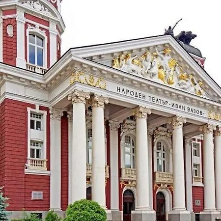 Center 3 * Sofia